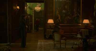 - Right back through
there, there's footage - Maria