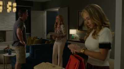 - Right.
[both laugh] - Dirty John