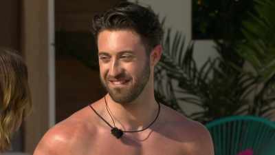 Right, you can start getting
to know each other now - Love Island