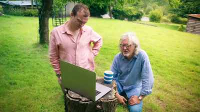 Right, we definitely
need some sort of scaring device. - James May and the Dull Men