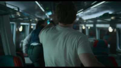Right, everyone,
backs straight
against the chairs, - Nightsleeper