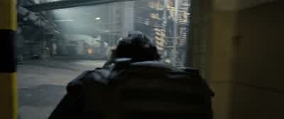 Right! Go right! Follow me. Come on, guys. Keep it tight. - Extraction 2