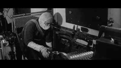 Right gun shell! - Sink the Bismarck!