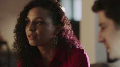 -Right.
-He wasn't... shot, right? - The Subject