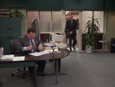 Right in here. - 3rd Rock from the Sun