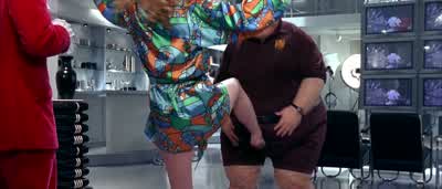 Right in the mommy daddy buttonThat's for caIling me crap you fatty - Austin Powers: The Spy Who Shagged Me