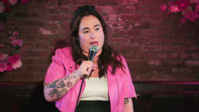 -Right? Like…
-[audience laughs] - Liza Treyger: Night Owl