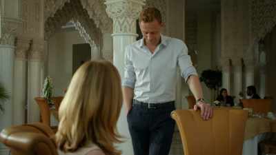 - Right.
- Look at you. - The Night Manager
