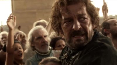 Right low,
lunge right. - Game of Thrones