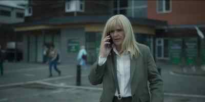 Right, ma'am, I need
to speak to you urgently - Protection