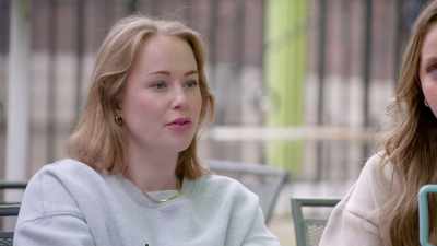 Right now, I feel like we're,
like, holding on a thread here. - The Secret Lives of Mormon Wives