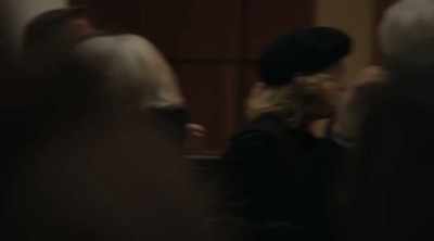 - Right now, I'm in charge.
- Who are you protecting?! - The Wizard of Lies