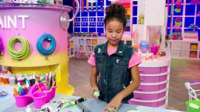 - Right now,
- I'm making the mother dinosaur, - Craftopia