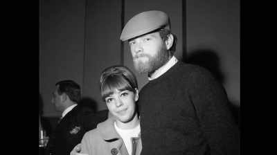 ♪ Right now you think
that she's perfection - The Beach Boys: Making Pet Sounds