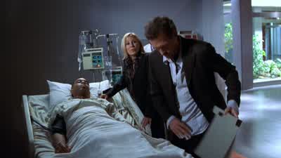 Right now you still work for me. - House