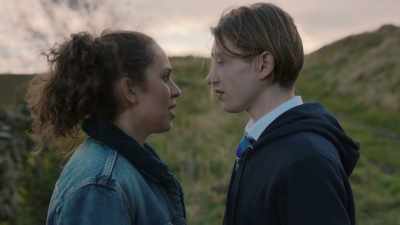 Right, OK. Let's see. - Ackley Bridge