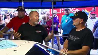 - Right on.
- Because he got-- - Street Outlaws No Prep Kings Team Attack