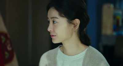 Right - Kim Ji-young, Born 1982