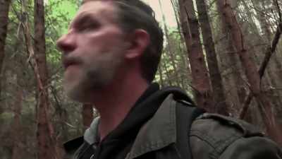 Right smack-dab in this
little... circle, this valley, - Expedition Bigfoot