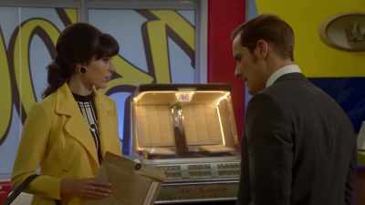 Right. So find the blood
splattered bowling ball... - Ms Fisher's Modern Murder Mysteries