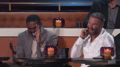 Right there, that's it. - The Roast of Tom Brady