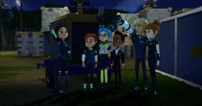 Right. This might be our only chance.
Field deception, go! - Spy Kids: Mission Critical
