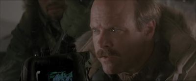 Right Travers Get off my back Qualen - Cliffhanger