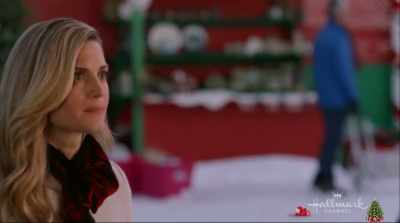 - Right. Uh. Tomorrow maybe?
- Yeah. Okay, right. - Christmas in Love