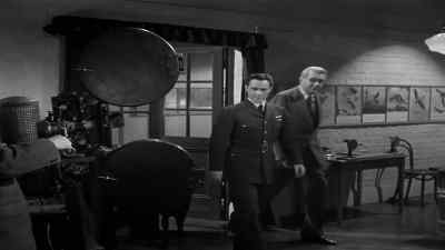 Right, this way. - The Dam Busters