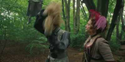 Right, this wig, it is itchy, - The Completely Made-Up Adventures of Dick Turpin