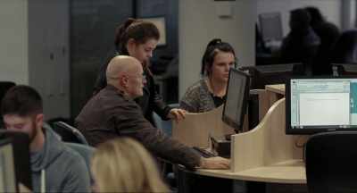 Right, so you're controlling this,
and you click on this bar. - I, Daniel Blake