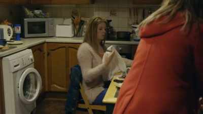 Right, yous, get these on,
we're going. - The Moorside