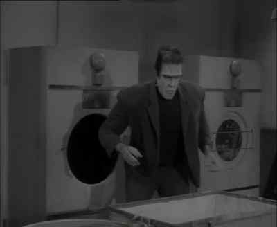 - [Rings]
- Bell. But, l... - The Munsters