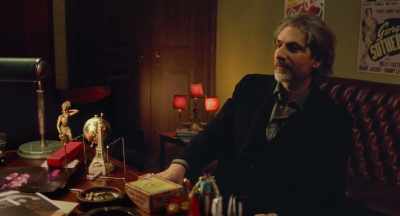 [Ripa] Anything it wants.
[laughs] - Cabaret Maxime