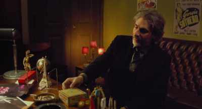 [Ripa] They not only do
a strip number, - Cabaret Maxime