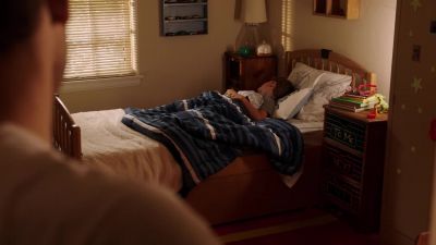 Rise and shine, little man. - 9-1-1