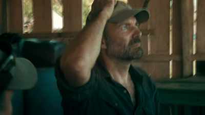 Rivas: OH, OH, OKAY.
HE'S SAYING THAT THE WIND - Expedition Mungo