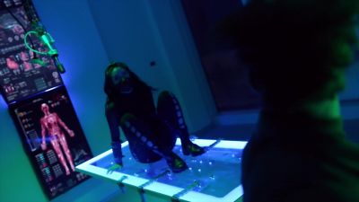 [roaring] - Black Lightning