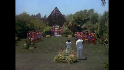 ROARKE Smiles everyone smiles - Fantasy Island
