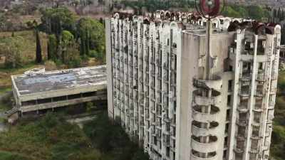 [Rob Bell] There's something
unmistakably apocalyptic
about this site. - Mysteries of the Abandoned