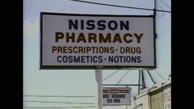 Rob Piest was working
at a pharmacy in Des Plaines - John Wayne Gacy: Devil in Disguise