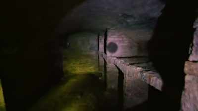 [Rob] These dark,
secluded chambers
were the perfect place - Mysteries of the Abandoned