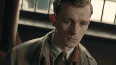 Robert arranged to meet him, - Magpie Murders