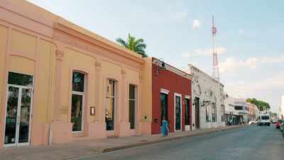 Roberto's been
at the forefront - Eva Longoria: Searching for Mexico