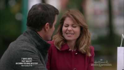 Robin's a really good writer - Last Scene Alive: An Aurora Teagarden Mystery
