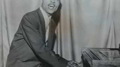 Robinson: I think when people
talk about Billy Wright - Little Richard: I Am Everything
