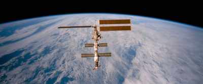 [robot in Japanese] Hello, Mr. Wakata. - The Wonderful: Stories from the Space Station