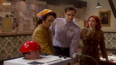 ROBOTICALLY: Out of paper. - The Goes Wrong Show