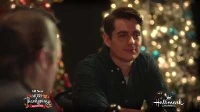  [rock music plays]
 ♪ - Christmas in Tahoe