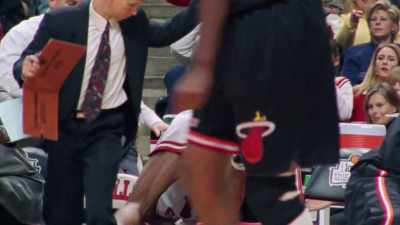 Rodman
battling for the rebound, saving it in! - The Last Dance